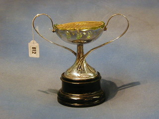 An Art Nouveau silver plated twin handled pedestal rose bowl 5"