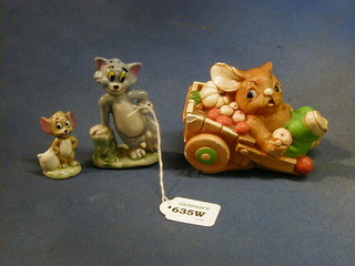 2 Wade figures of Tom the Cat and Jerry the Mouse and a Pendelfin figure of Barrow Boy