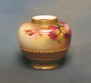 A Victorian Royal Worcester vase of globular form with floral decoration, the base with red Worcester mark and  marked 1286 6" (missing lid)