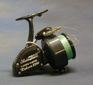 A Noris Shakespeare Europa-Klasse deluxe 2240 multiplying fishing reel