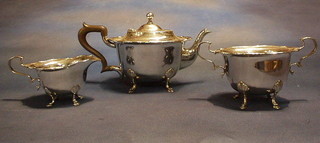 A Georgian style silver plated oval 3 piece tea service