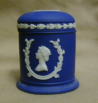 A Wedgwood blue Jasperware cylindrical jar and cover to commemorate the Queen's 1977 Silver Jubilee