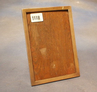 A plain silver easel photograph frame, Birmingham 1914 8"