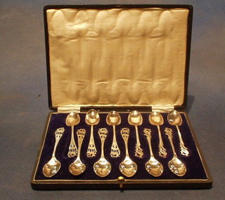 A set of 12 "Eastern silver" decorated stags, cased