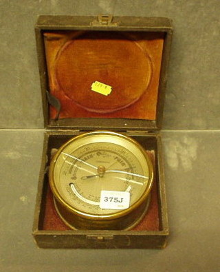 A pocket barometer (f)