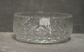 2 circular cut glass bowls 9"