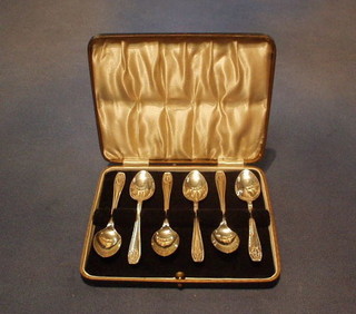 A set of 6 silver coffee spoons, Sheffield 1936