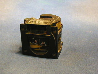 A WWII American Navy Mk.8 compass