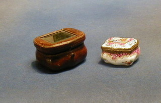 A late Dresden porcelain trinket box, the lid painted a Romantic scene, contained in a leather case  2 1/2" (lid f)