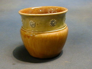 A circular Royal Doulton chasepot with roundel decoration marked Royal Doulton 197UBW 4"