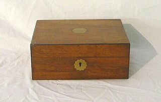 A 19th Century rectangular walnutwood box with hinged lid 11"