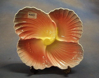 A Royal Winton scalloped 4 section dish