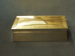 An Art Deco Continental silver cigarette box with engine turned decoration, the base marked 835 6 1/2"