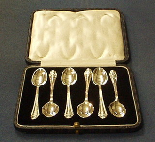 A set of 6 silver coffee spoons, London 1932