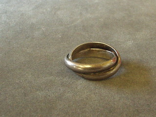 A "silver" Russian wedding band