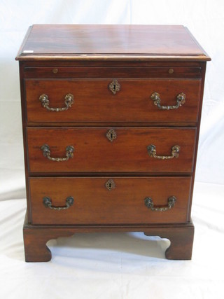 A Georgian mahogany chest with brushing slide and 3 long drawers with brass swan neck handles, raised on bracket feet  27" 