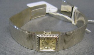 A lady's Gerard Perregaux wristwatch contained in an 18ct white gold case