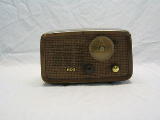 A 1940's RGD model A33 radio contained in an oak case