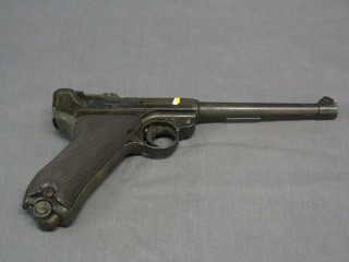 A replica naval patent Luga pistol