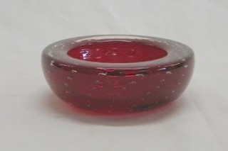 A Whitefriars circular Ruby Bubble glass ashtray 5"