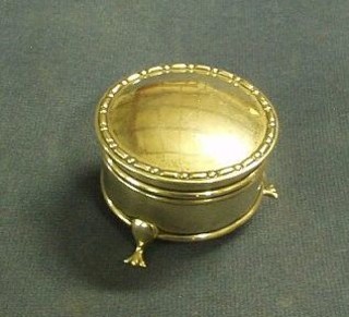 An Edwardian circular silver trinket box with hinged lid Birmingham 1910 2 1/2"