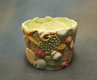 A Beswick pottery jardiniere decorated sea shells, the base marked 2016 6"