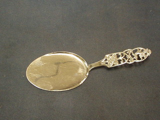 A "Swedish" silver pastry slice with pierced handle decorated a crowned rampant lion marked 830 PK, 2 ozs