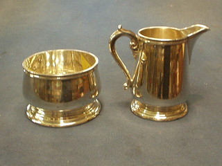 A Sterling sugar bowl marked Benjamin Faneuil Sterling 560