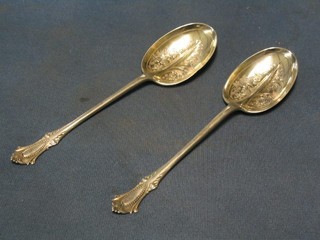 A  pair of Edwardian silver anointing spoons, London 1905 3 ozs