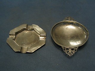 An Edwardian pierced circular silver quaiche, London 1904, 5" together with a silver octagonal ashtray, Chester