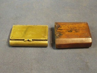 A 19th/20th Century brass tobacco box with hinged lid and a wooden tobacco/cigarette box (f) 3"