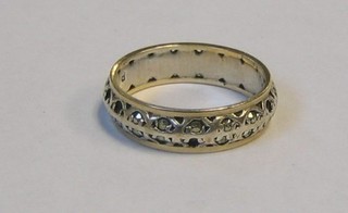 A lady's eternity ring