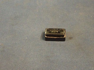 A 19th Century small lacquered snuff box with hinged lid 1"