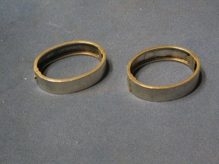 2 engraved silver bangles