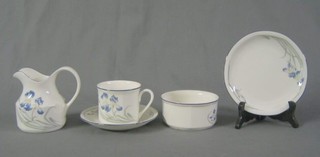 A 26 piece Royal Doulton Minerva patterned tea service comprising sugar bowl, cream jug, 10 6" tea plates, 8 saucers (1 chipped), 10 cups