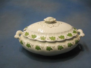 A Booths vine leaf pattern tureen and cover 14"