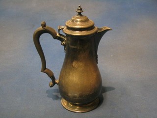 A Queen Anne style silver hotwater jug London 1921, 14 ozs