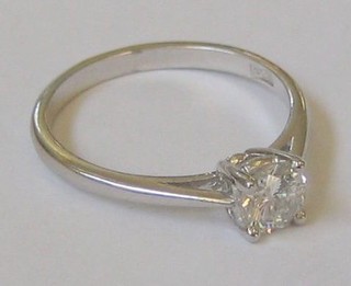 A lady's 18ct white gold solitaire diamond dress ring (approx 0.47ct)