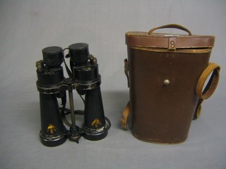 A  pair of Admiralty Issue Barr and Stroud binoculars marked 7x CF41 AP no. 1900A serial no. 79149 in leather carrying case