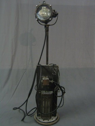 A WWII Admiralty Patent W1000 signalling lamp dated 1945