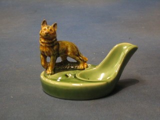 A Wade pipe stand, the base decorated an Alsatian 4"