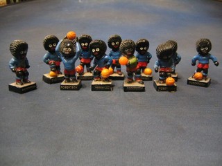 5 terracotta Robinson's Gollywog footballers and 6 plastic Robinson's Gollywog footballers