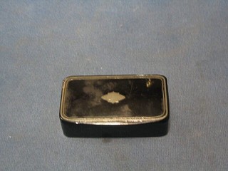 A 19th Century lacquered snuff box with hinged lid  3"