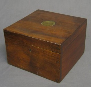 A Victorian mahogany trinket box (no key)