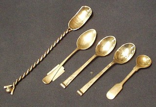 A silver "cocktail" spoon with golf ball and crossed iron, London 1977 with Jubilee hall mark, 3 silver spoons and a plated mustard soon