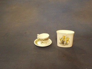 A Royal Worcester boat shaped vase decorated daffodils 3", a Coalport miniature mug 2" and 4 miniature cups and saucers