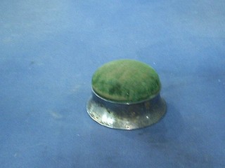 A circular silver capstan shaped trinket box/pin cushion, Birmingham 1919 4"