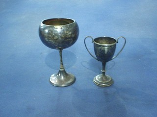 A Victorian engraved silver twin handled presentation cup, London 1857 4", 2 ozs and a silver goblet shaped trophy cup (2)
