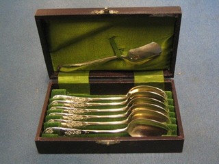 A set of 6 Continental silver plated tea spoons and a caddy spoon, cased