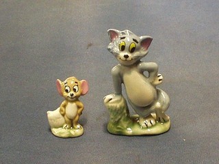 A Wade figure of Tom & Jerry